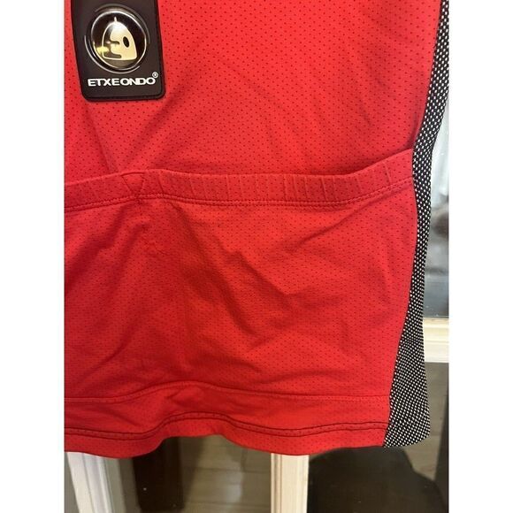 Etxeondo womens Red Black cycling wind vest Large Dd - Picture 8 of 8